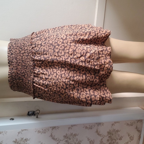 NWT RAILS Skirt Addison Animal Print Smocked Cheetah Leopard Brown Size M - Picture 4 of 10